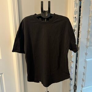 Standard Cloth Heavyweight Cotton Scoop Hemline Short Sleeve T-Shirt in Black